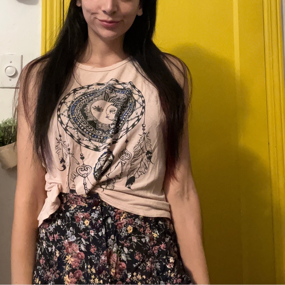 Pale Baby Pink 🩷 Moon/Sun Dream Catcher 💖 Tank Top Size: M
